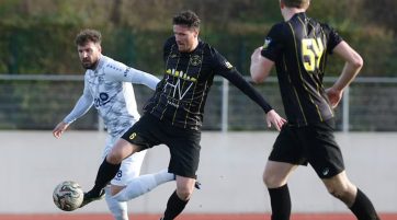 Cornet, Patris et Adant, trois des joueurs les plus en vue de ce derby. ©EdA - Frédéric de Laminne 