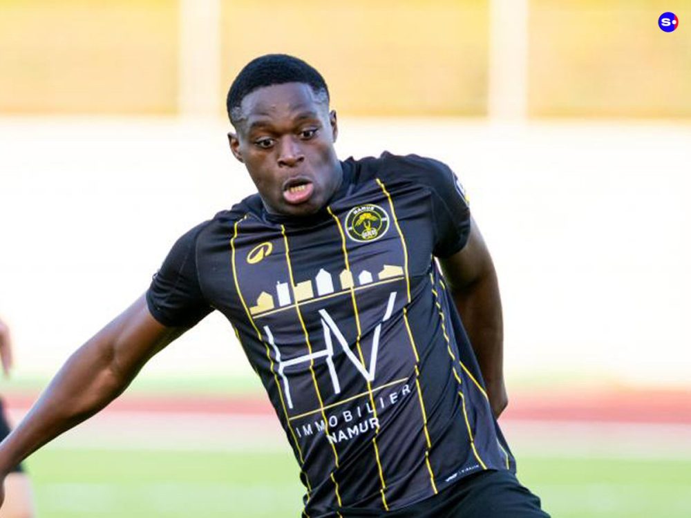 Kenmoe aligné dans le milieu de terrain. - BB